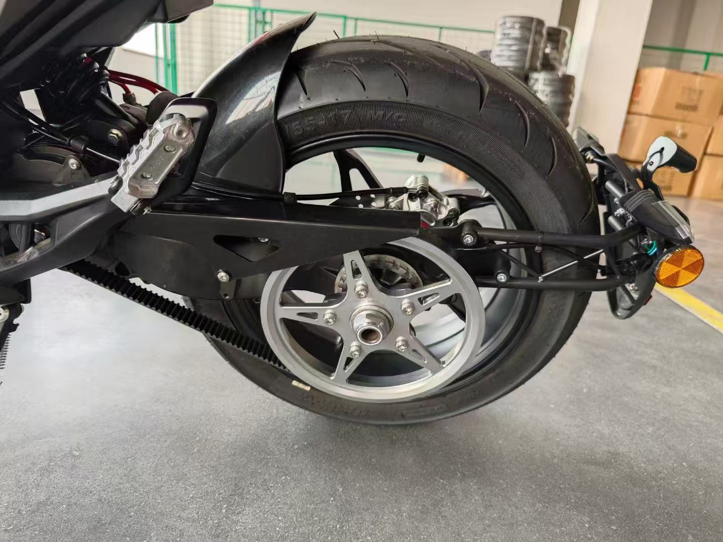 2024 Newest Fast Speed 72V Ele - 72V 5000W Electric Motorcycle recension och pris